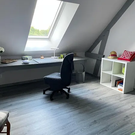 Couette-café évasion Naturelle: D'hôtes Spacieuse Avec Piscine Et Confort à - Fr-1-410-446 Montreuil-le-Henri