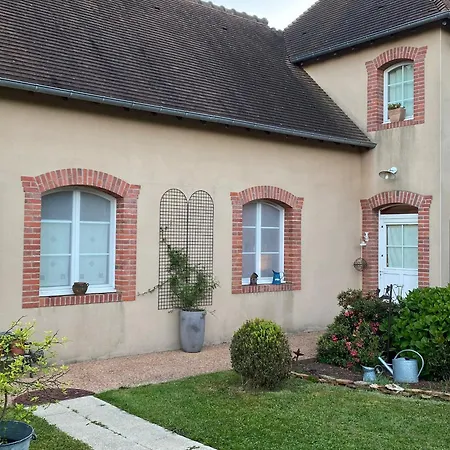 D'hotes Spacieuse Et Tranquille Avec Parking Prive 3*