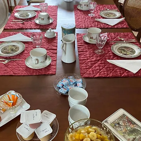 évasion Naturelle: D'hôtes Spacieuse Avec Piscine Et Confort à - Fr-1-410-446 * Montreuil-le-Henri