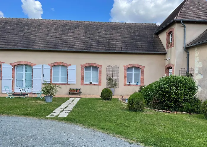 D'hotes Spacieuse Et Tranquille Avec Parking Prive - Fr-1-410-446 Bed & Breakfast *