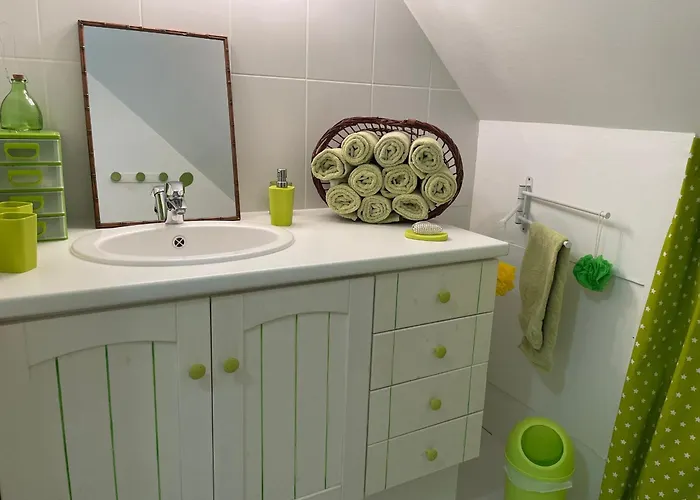 D'hotes Spacieuse Et Tranquille Avec Parking Prive - Fr-1-410-446 Bed & Breakfast *