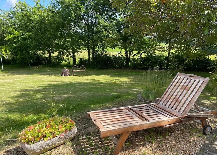 Bed & Breakfast D'hotes Spacieuse Et Tranquille Avec Parking Prive - Fr-1-410-446 Montreuil-le-Henri