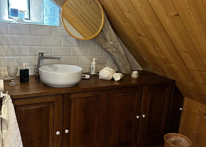 D'hotes Spacieuse Et Tranquille Avec Parking Prive - Fr-1-410-446